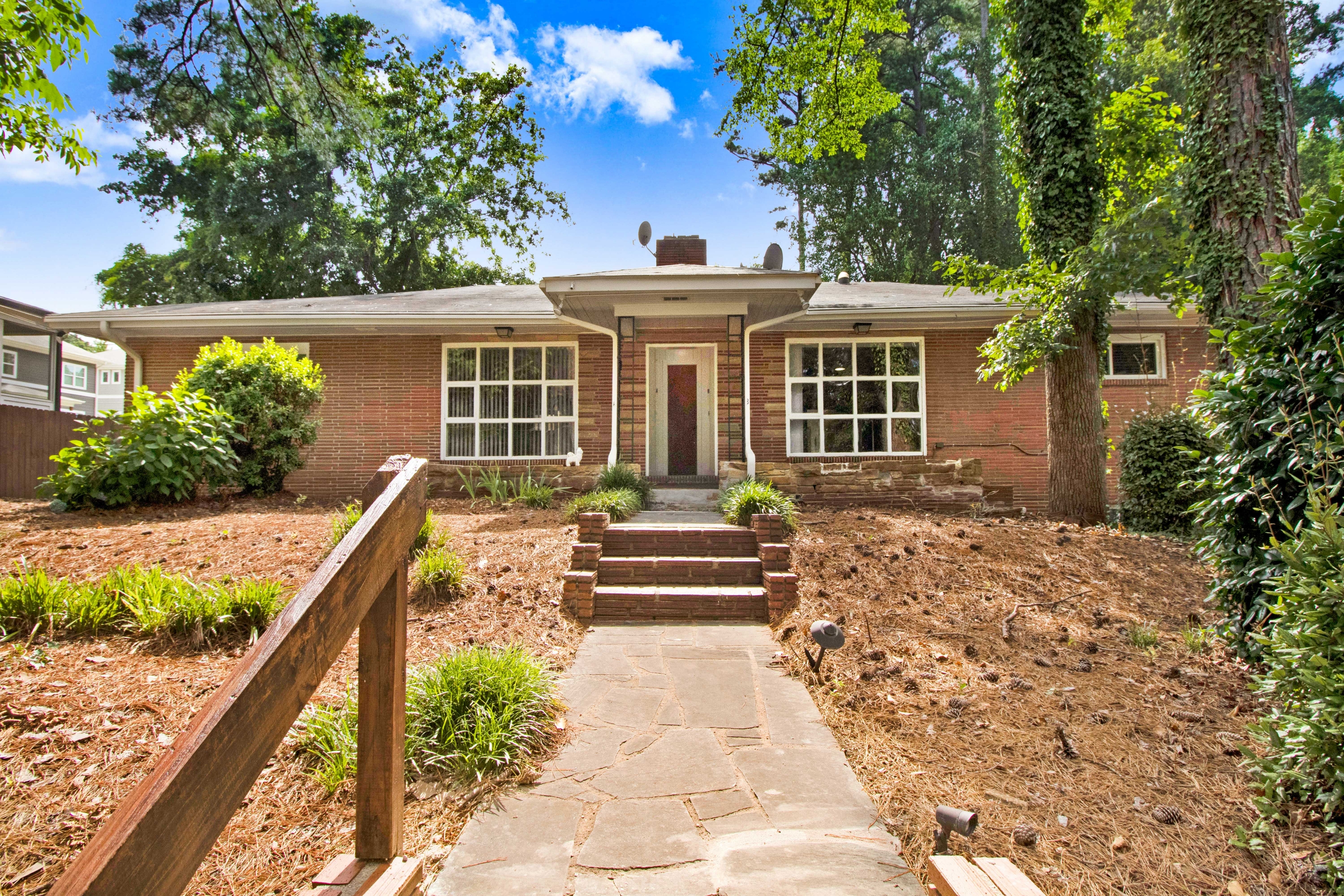 105 Pineland Circle - C